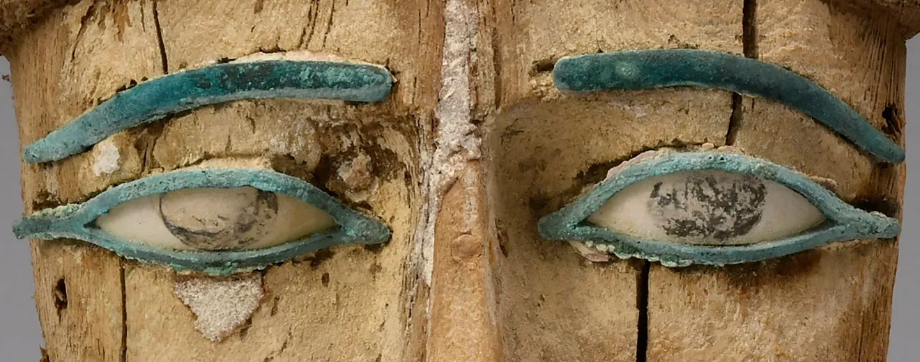 古代エジプト 木棺マスク（人型棺の顔貌部・象嵌の眼）当店所蔵品